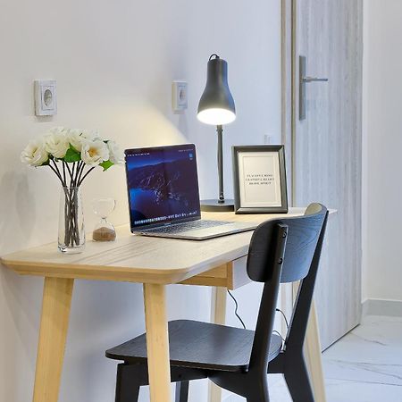 Business-Class Apartments 1 X Free Parking X Self Check In 24X7 Wilna Exterior foto